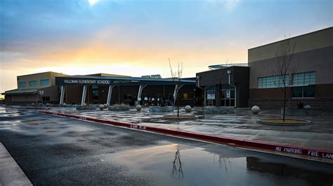 APS and Holloman unveil new school house > Holloman Air Force Base > Display - AF Thunderbirds