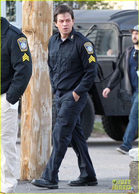 Mark Wahlberg Sports Two Black Eyes & Police Uniform for 'Patriot's Day ...