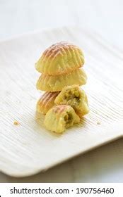 Maamoul Middle Eastern Pistachio Filled Pastries Stock Photo 190756460 | Shutterstock