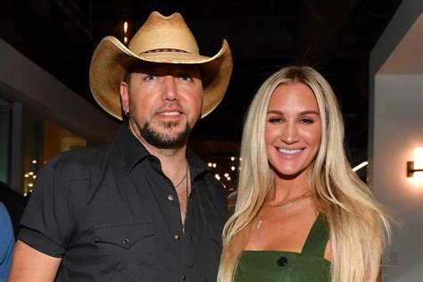 Jason Aldean's Wife Says It's 'Not Easy' Being Married to a Star