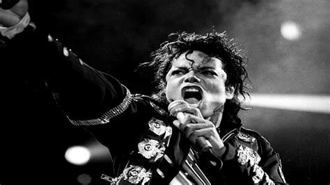 Michael Jackson Bad Tour Live At Wembley Stadium (2012)