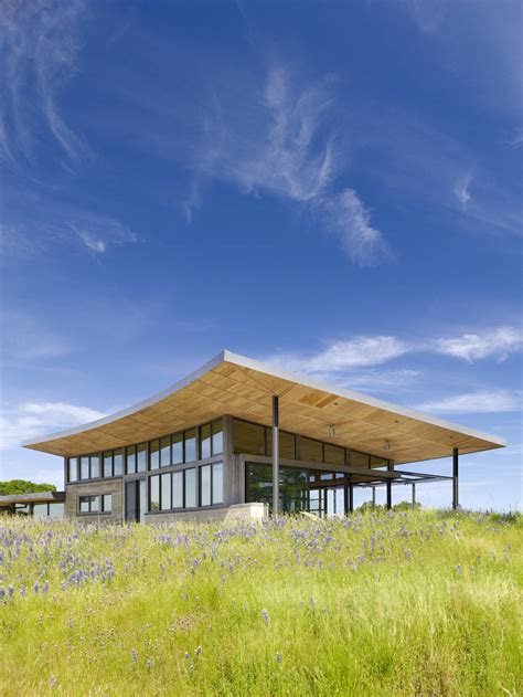 Caterpillar House / Feldman Architecture | ArchDaily