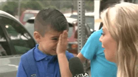 Kid Crying GIFs - Find & Share on GIPHY