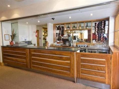 Lansdowne Hotel in Belfast - Room Deals, Photos & Reviews