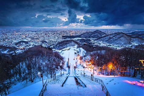 Top 5 places to go skiing around Sapporo in Hokkaido, Japan | Jetstar