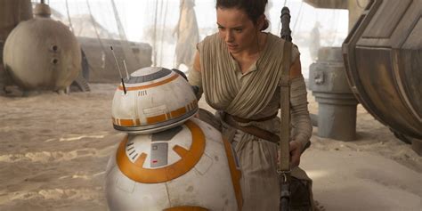 Star Wars: 10 Reasons Rey Should’ve Been Obi-Wan’s Descendant (& Not Palpetine’s)