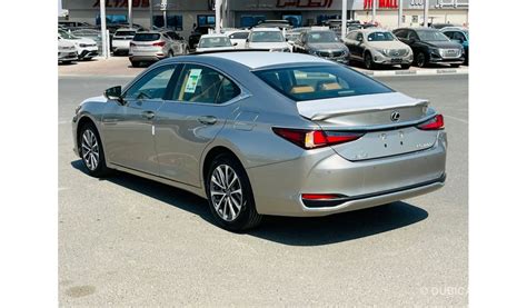 New Lexus ES 300 2.5L HYBRID 2023 for sale in Dubai - 668233