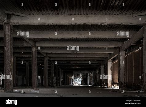 Detroit abandoned buildings hi-res stock photography and images - Alamy