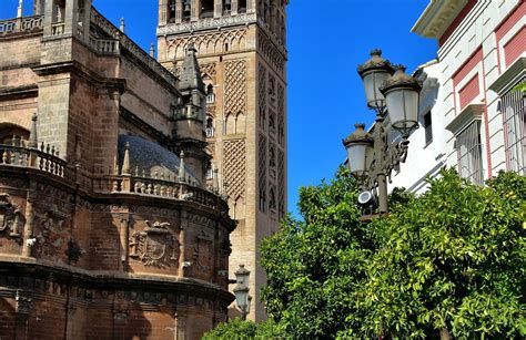 Welcome to Casco Antiguo in Seville, Spain - Encircle Photos