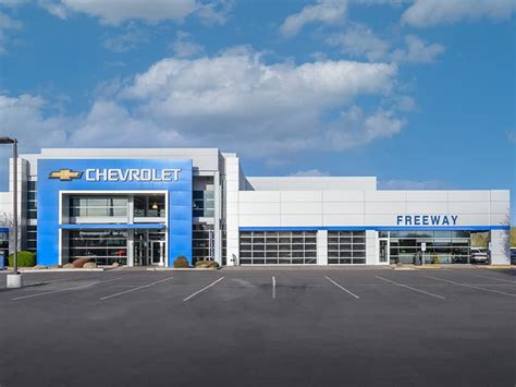 Freeway Chevrolet a New & Used Chevy Dealership in Chandler, AZ