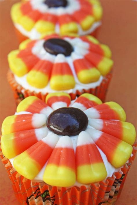 Candy Corn Cupcakes | Catch My Party