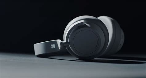 Microsoft announced its new Surface Noise Canceling Headphones ...