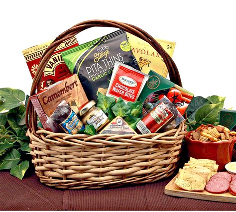 Deluxe Snack Lovers Gift Basket