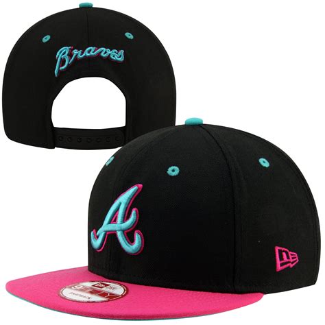 New Era Atlanta Braves Beet Root 9FIFTY Snapback Hat - Black/Pink