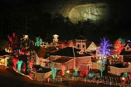 christmas lights! (Stone Mountain, GA) I cant wait to go here during Christmas time. I hear it ...