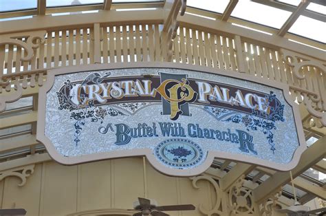 Main Street Memories: Crystal Palace Character Breakfast