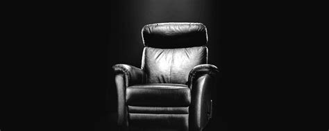 Best Leather Recliners To Sink Into in 2022 - swankyden.com