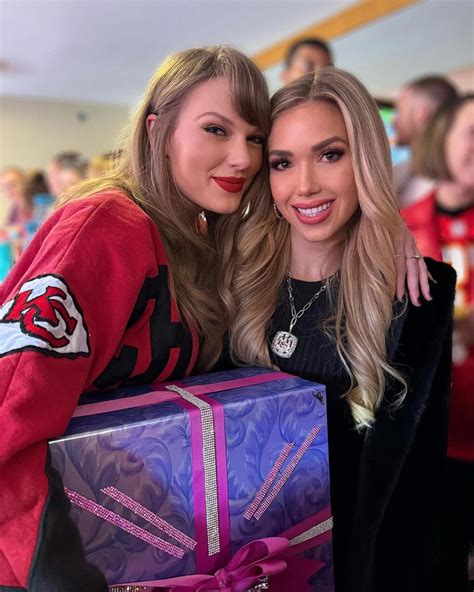 Chiefs Owner's Daughter Gracie Hunt Praises 'Brilliant' Taylor Swift | Us Weekly