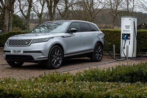 Range Rover Velar P400e hybrid (2021) | Reviews | Complete Car