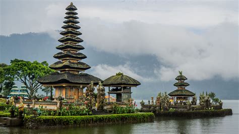 10 Tempat Wisata Favorit Wisatawan Indonesia Di Bali