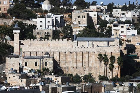 Israeli occupation forces raid Ibrahimi Mosque in Hebron – Middle East ...