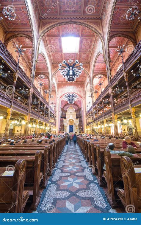 Dohany Street Synagogue (Great Synagogue) Interior in Budapet, H ...