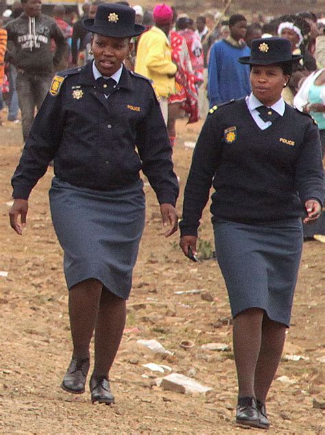File:South africa SAPS policewomen.jpg - Wikimedia Commons
