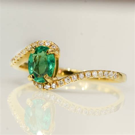 Buy 18ct Yellow Gold Colombian Emerald Ring and Diamond Ring