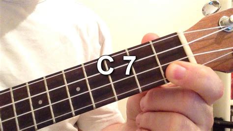 How to play C 7 chord on the ukulele! - YouTube