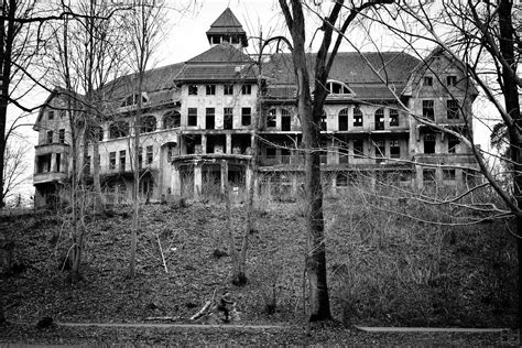 Stories Of Haunted Houses