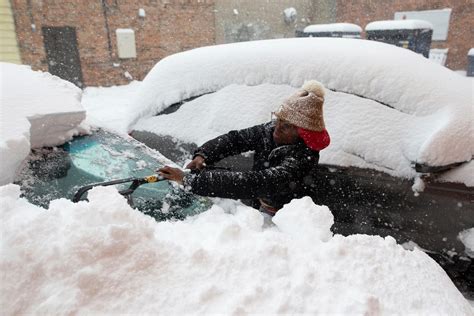 Several feet of lake effect snow in Buffalo; snow storm continues