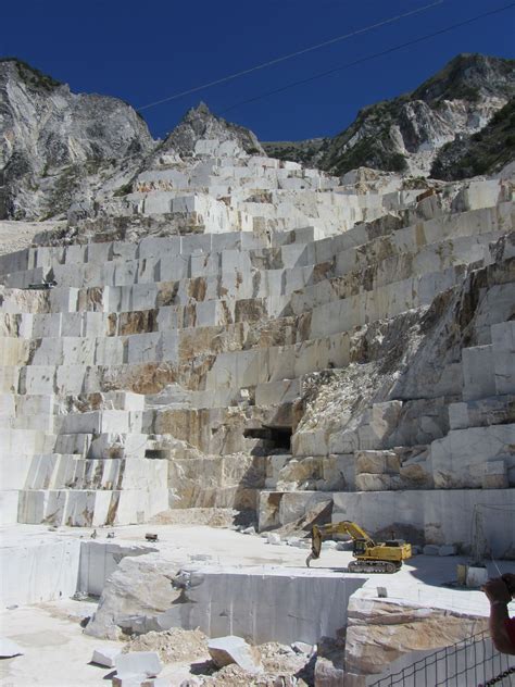 Terbaru Carrara Marble Quarry, Inspirasi Terkini!