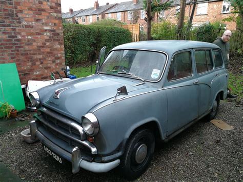 320touring's 1959 Morris Oxford Traveller | Retro Rides