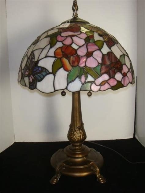 97: DALE TIFFANY Butterfly Style Stained Glass Lamp: