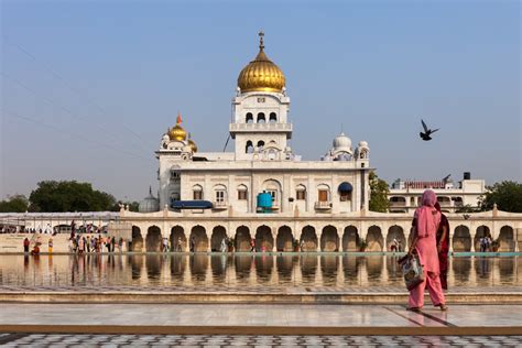 Bangla-Sahib-Gurudwara History, Timings, New Delhi, India.