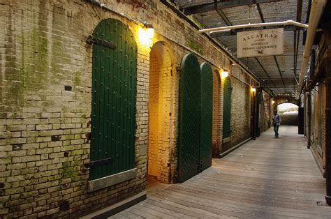 File:Alcatraz - The Inside.jpg - Wikimedia Commons