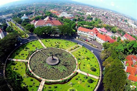 54 Pemandangan Taman Kota