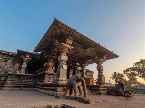 Thousand Pillar temple in Warangal - the iconic Rudreswara Temple of the Kakatiyas