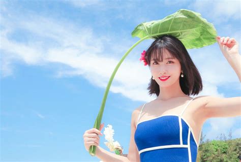 Momo - TWICE, "Dance The Night Away" MV Shooting Behind Photos