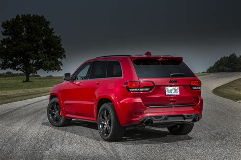 2015 Jeep Grand Cherokee SRT Red Vapor Now Available to Order in the UK ...