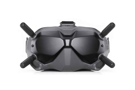 DJI FPV Goggles v1 vs v2 (Price, Specs, Comparison 2024)