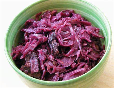 Cooking Weekends: Rotkohl, German Braised Red Cabbage