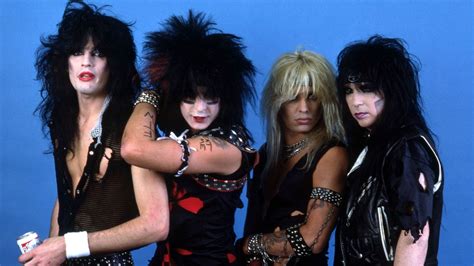 Mötley Crüe manager says Mick Mars is a victim of 'elder abuse' amid ...