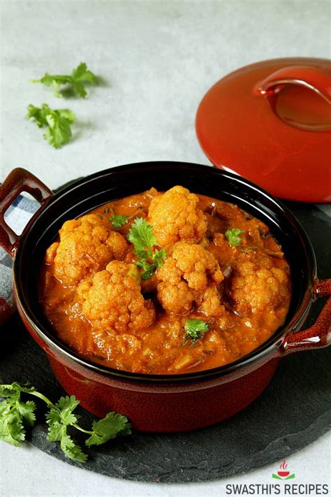 Cauliflower curry recipe (Indian style) - Swasthi's Recipes