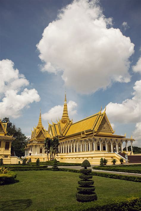 » The Royal Palace: Cambodia