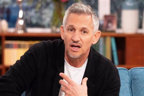 Gary Lineker's Twitter account 'under review' as fans spot major change ...