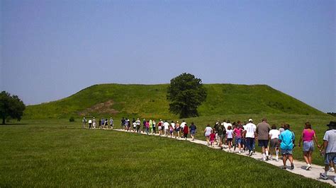 Cahokia Mounds State Historic Site - Collinsville, Illinois ...