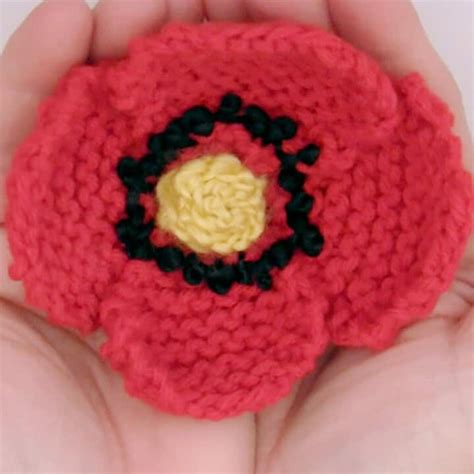 Poppy Knitted Flowers Pattern - Studio Knit