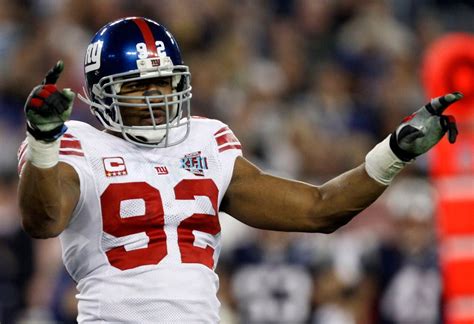 Giants great Michael Strahan, Goldin Auctions continue war over game ...