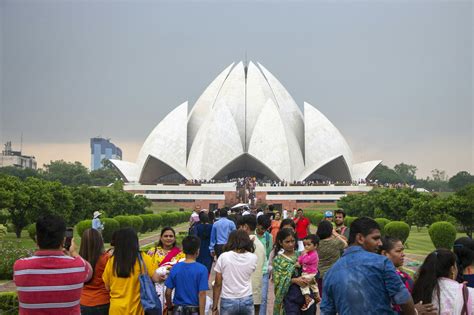 Discover New Delhi: Culture & Traditions Guide